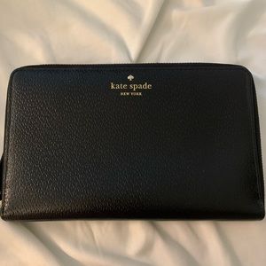 Kate Spade travel wallet